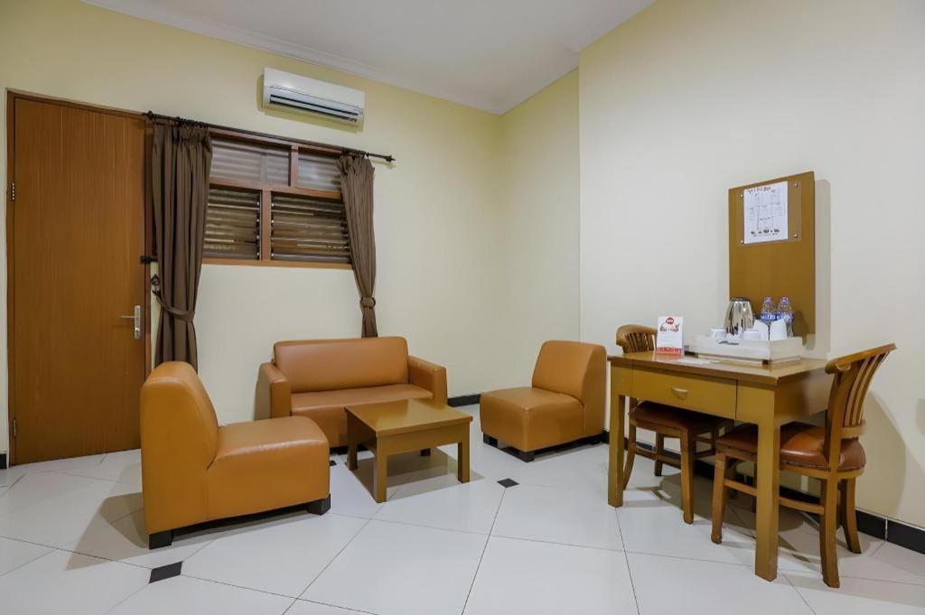 Hotel Senen Indah Syariah Cakarta Dış mekan fotoğraf