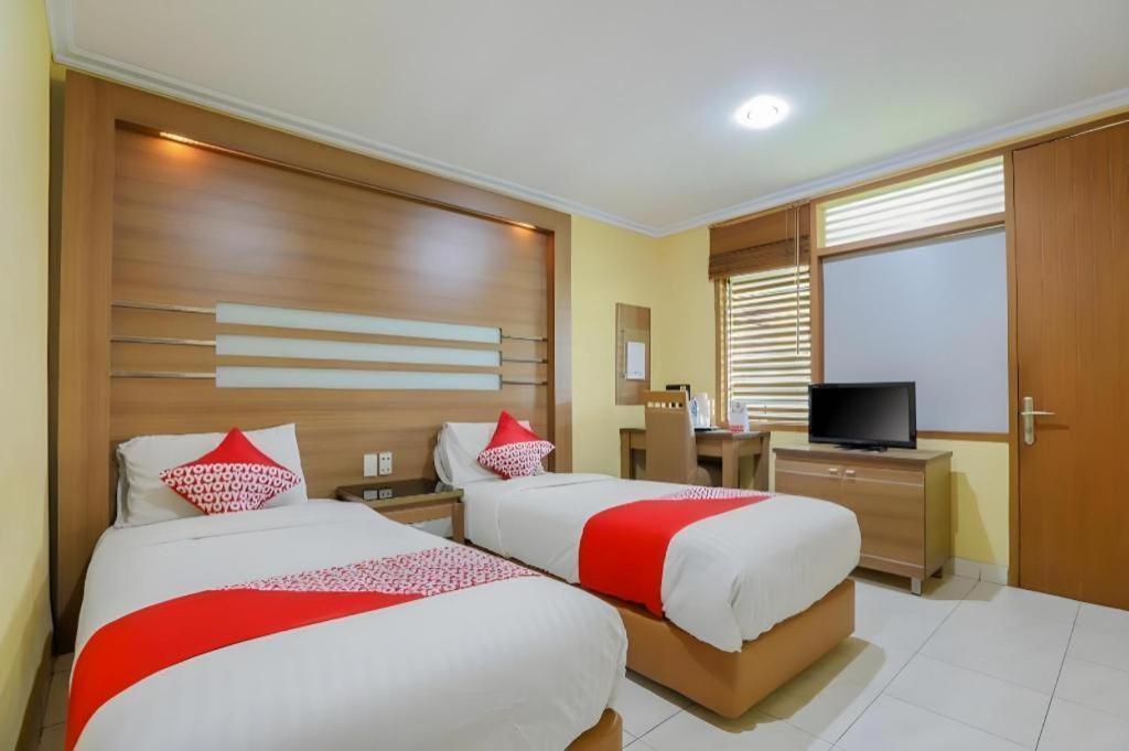 Hotel Senen Indah Syariah Cakarta Dış mekan fotoğraf