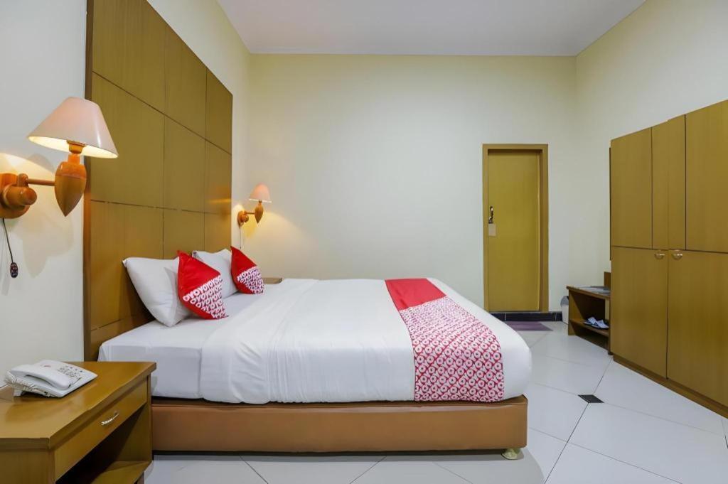Hotel Senen Indah Syariah Cakarta Dış mekan fotoğraf