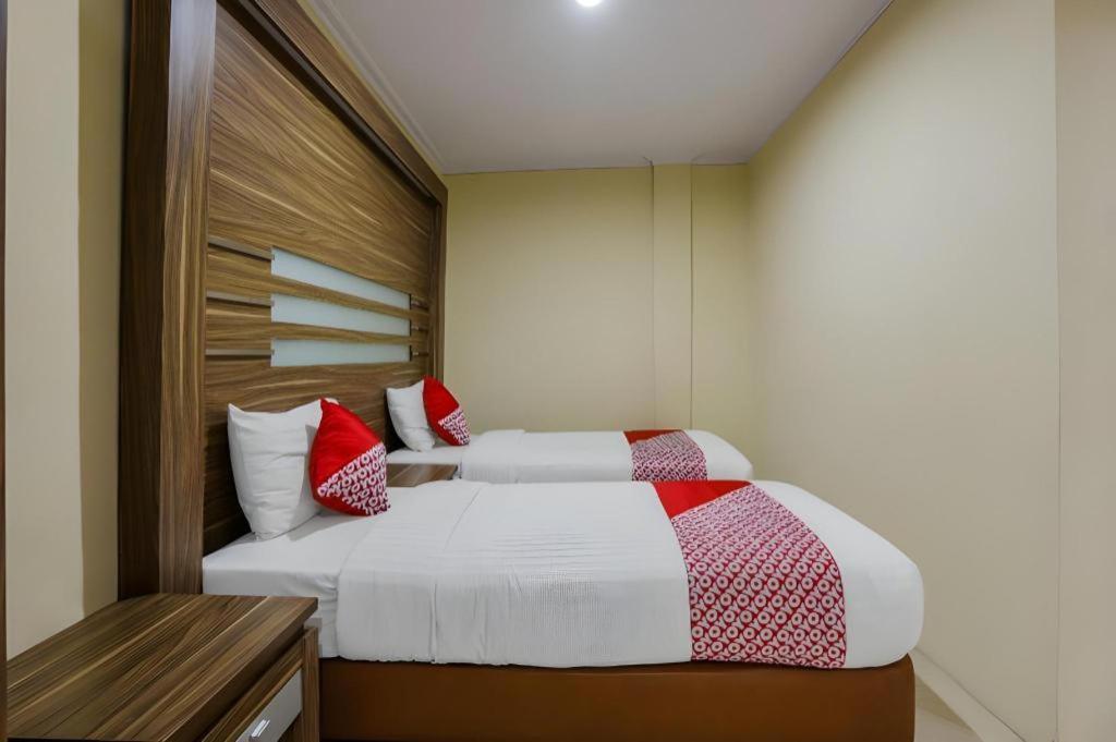 Hotel Senen Indah Syariah Cakarta Dış mekan fotoğraf