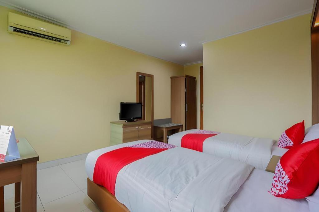 Hotel Senen Indah Syariah Cakarta Dış mekan fotoğraf