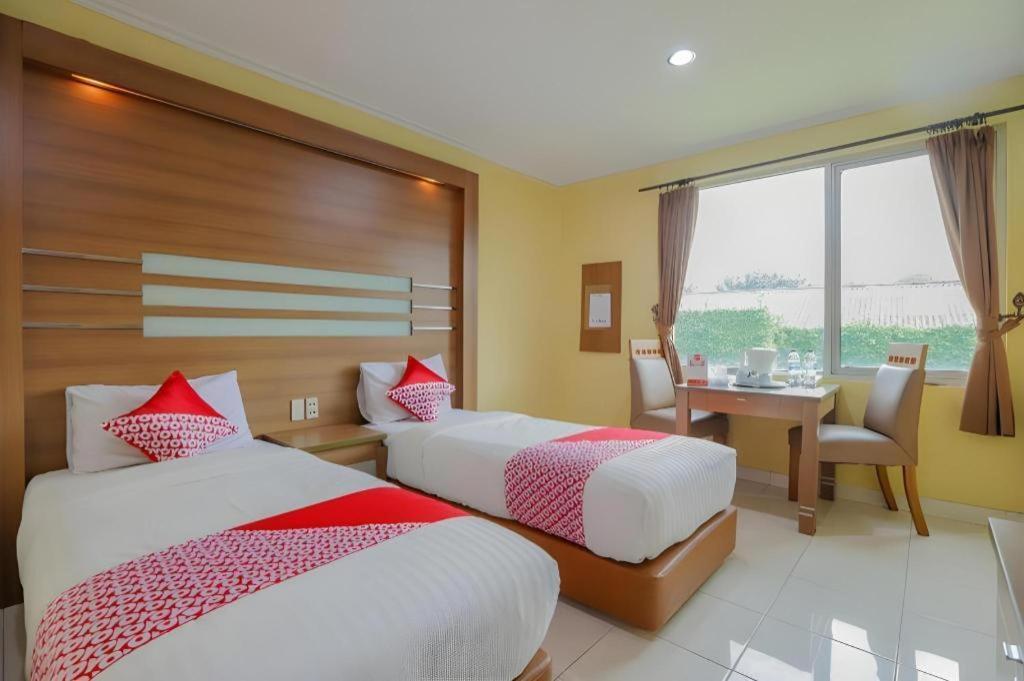 Hotel Senen Indah Syariah Cakarta Dış mekan fotoğraf