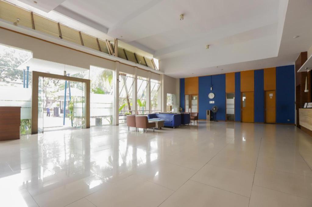 Hotel Senen Indah Syariah Cakarta Dış mekan fotoğraf